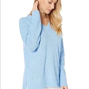 NWT Cozy Sanctuary V-neck Teddy, Size M